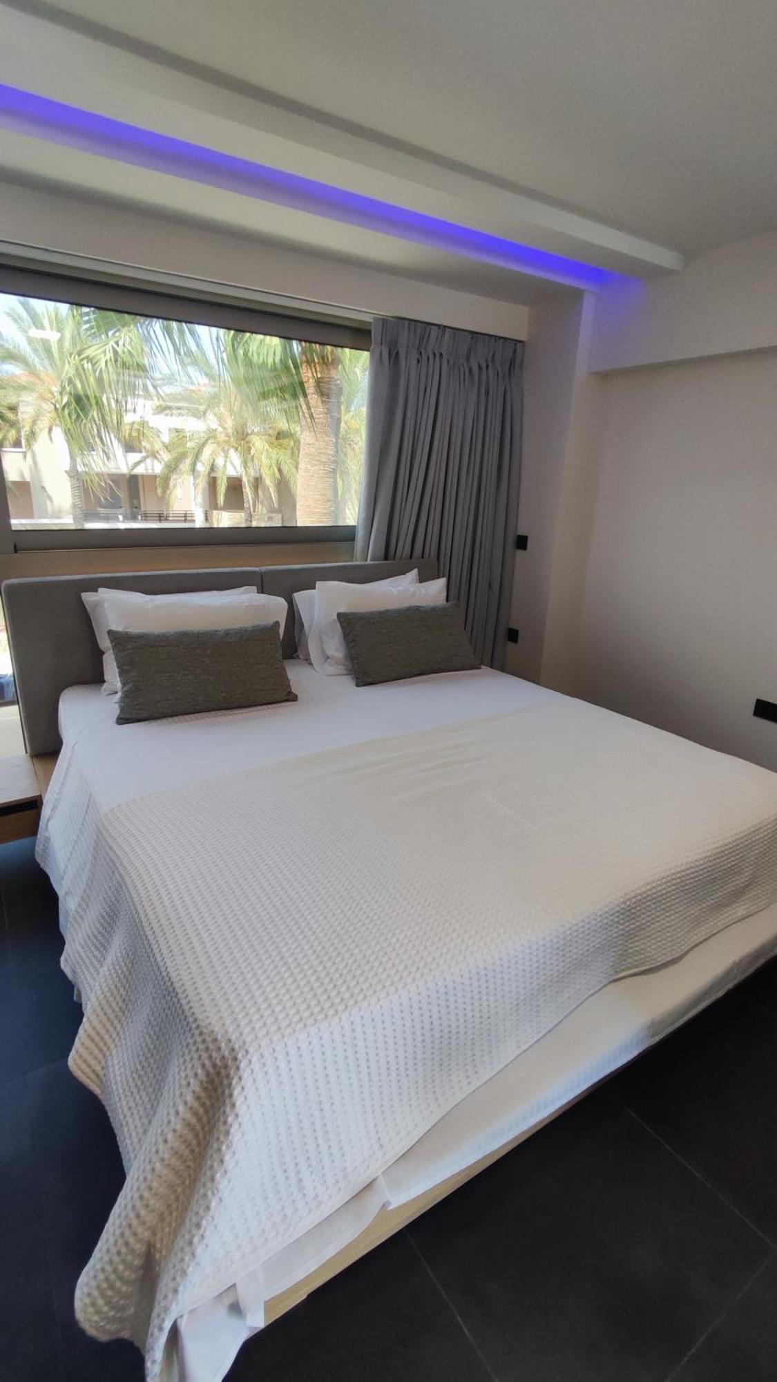 Summertime Signature Suites Agia Marina エクステリア 写真